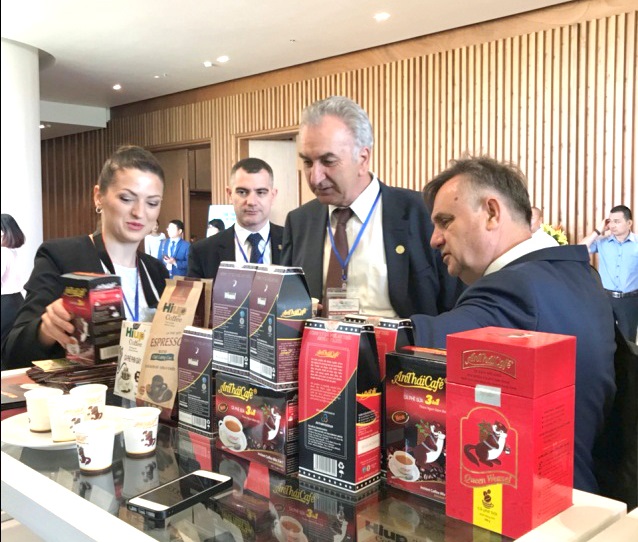 Cà phê An Thái Gặp gỡ giao thương, tiếp xúc với các nhà đầu tư nước ngoài tại đại hội GEF 2018